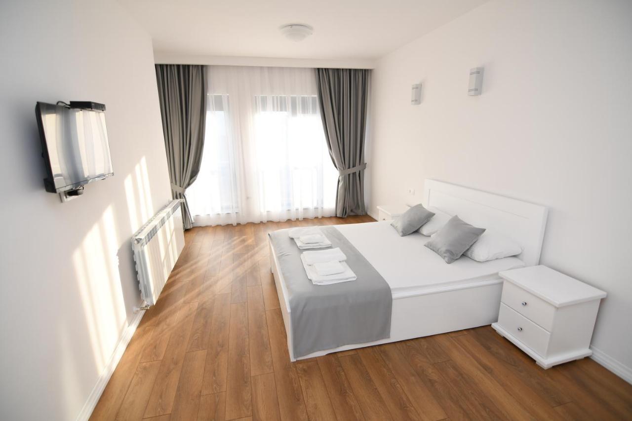 بلاف Elan Luxury Apartments & Rooms المظهر الخارجي الصورة