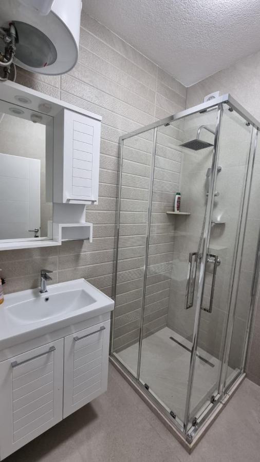 بلاف Elan Luxury Apartments & Rooms المظهر الخارجي الصورة