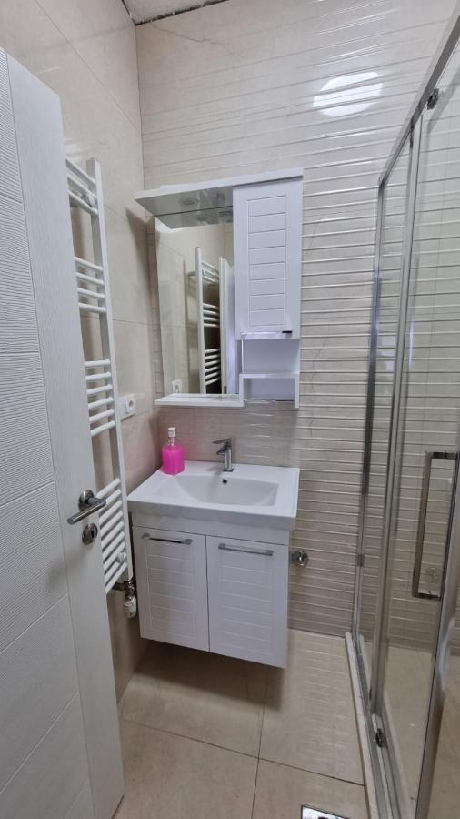 بلاف Elan Luxury Apartments & Rooms المظهر الخارجي الصورة