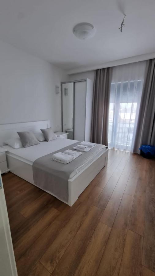 بلاف Elan Luxury Apartments & Rooms المظهر الخارجي الصورة