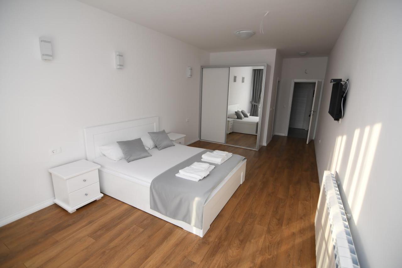 بلاف Elan Luxury Apartments & Rooms المظهر الخارجي الصورة